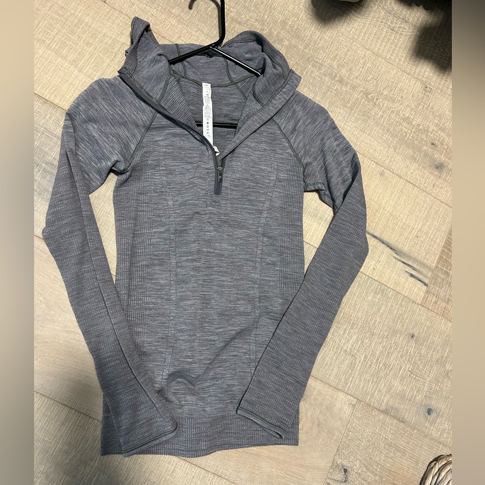 Size 4 lululemon long sleeve 1/2 zip with hood